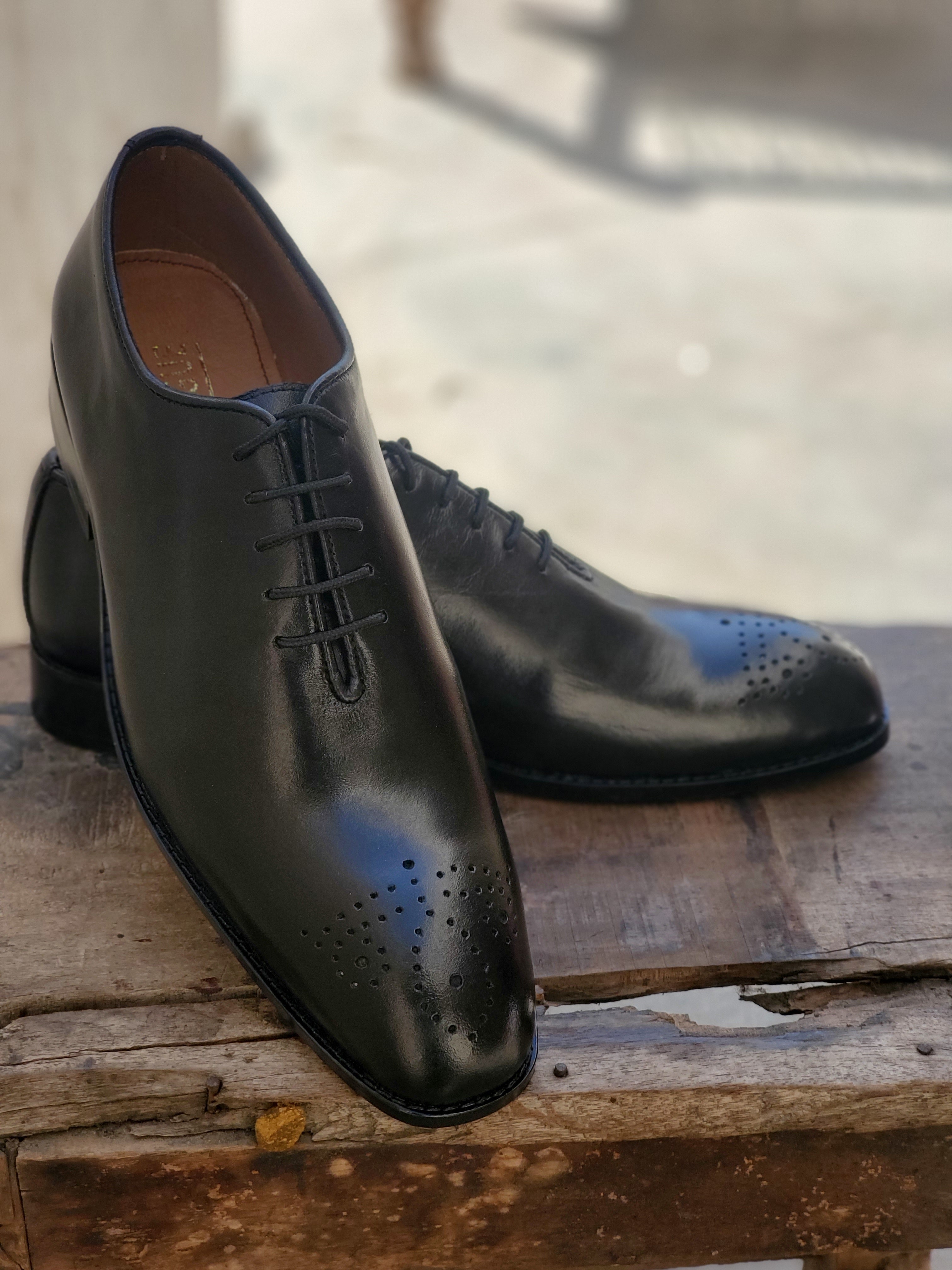 Black wholecut hotsell dress shoes